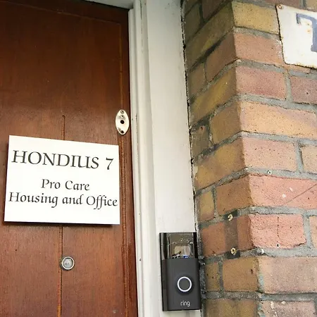 Hondius Проживание в семье *